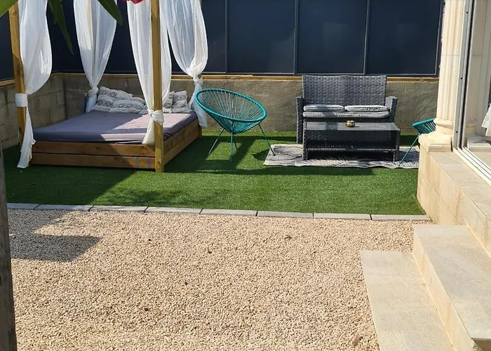 La Romane Apartament Montfaucon (Gard)